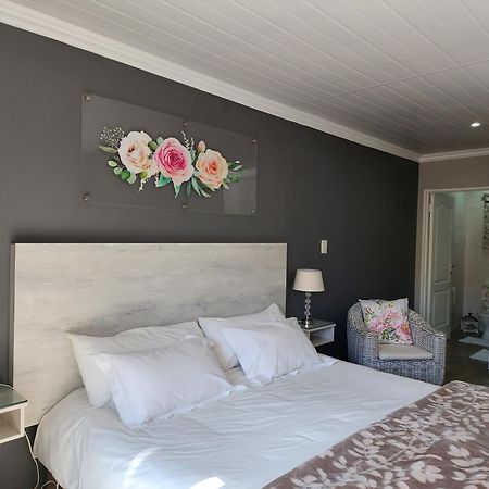 Апартаменты Schnehage Self Catering Блумфонтейн Экстерьер фото