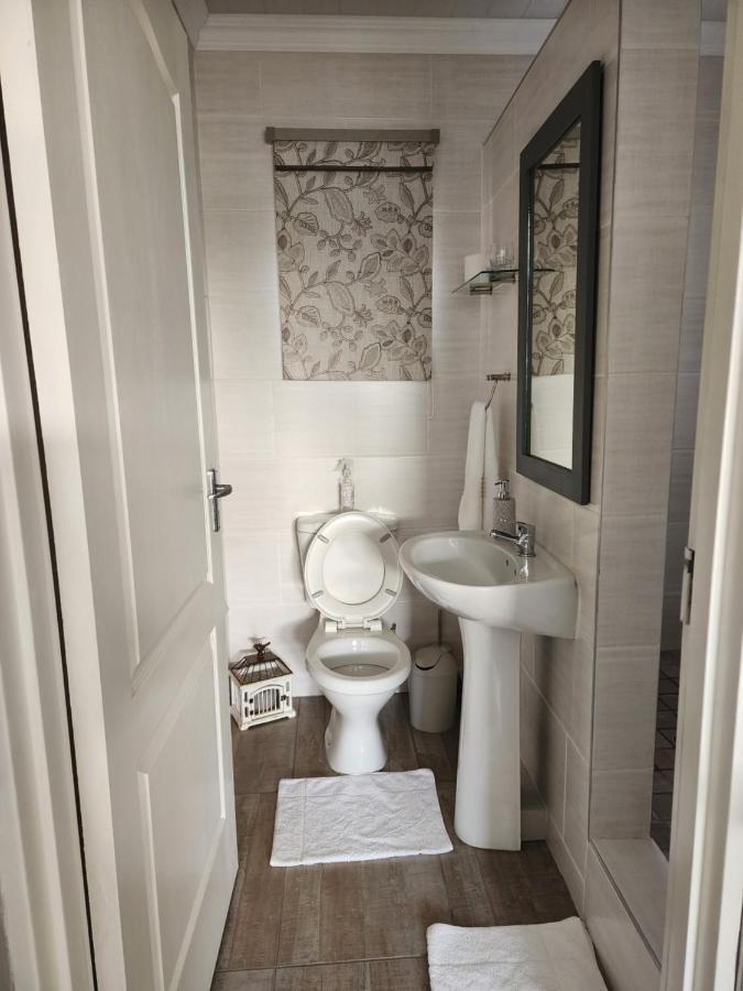 Апартаменты Schnehage Self Catering Блумфонтейн Экстерьер фото