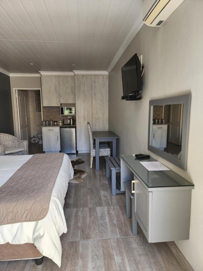 Апартаменты Schnehage Self Catering Блумфонтейн Экстерьер фото